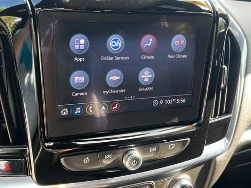 Used 2022 Chevrolet Traverse RS FWD image 21