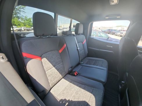 Used 2024 Chevrolet Colorado Z71 w/ Z71 Convenience Package 2 image 30