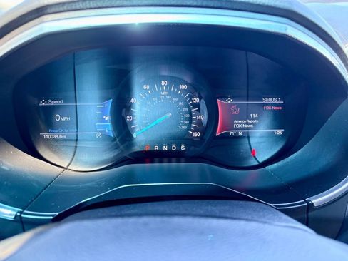 Used 2019 Ford Edge Titanium w/ Equipment Group 301A AWD/4WD image 17