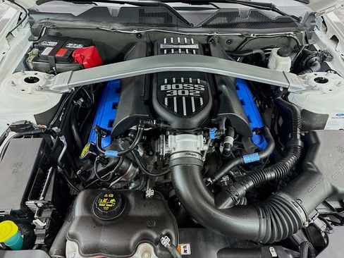Used 2013 Ford Mustang Boss 302 w/ Boss 302 Accessory Pkg image 25