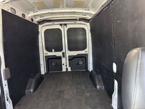 Used 2023 Ford Transit 250 Medium Roof AWD w/ Load Area Protection Package image 18