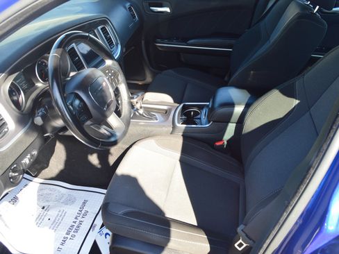 Used 2021 Dodge Charger SXT RWD image 14