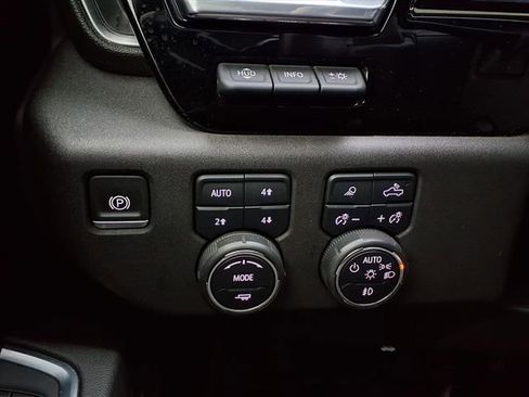 Used 2022 Chevrolet Silverado 1500 LTZ w/ LTZ Premium Texas Edition image 17
