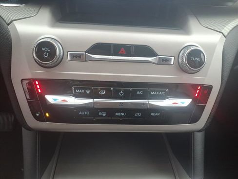 Certified 2023 Ford Explorer XLT w/ Equipment Group 202A image 19