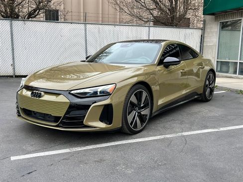 Used 2024 Audi e-tron GT Prestige w/ Prestige Package image 3