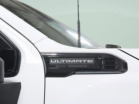 Used 2025 GMC Sierra 3500 Denali Ultimate AWD/4WD image 34