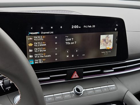 Used 2024 Hyundai Elantra SEL w/ Convenience Package image 18