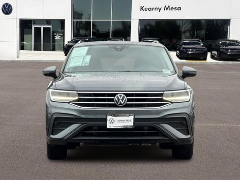 Used 2023 Volkswagen Tiguan SE FWD image 9
