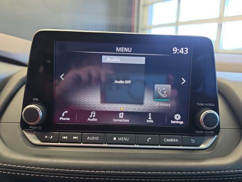 Used 2023 Nissan Rogue S FWD image 24