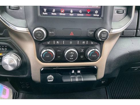 Used 2019 RAM 1500 Laramie image 33