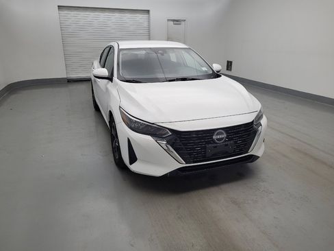 Used 2024 Nissan Sentra SV FWD image 14