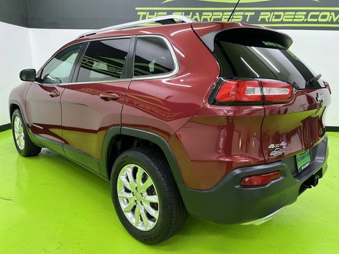 Used 2015 Jeep Cherokee Limited w/ Luxury Group AWD/4WD image 7