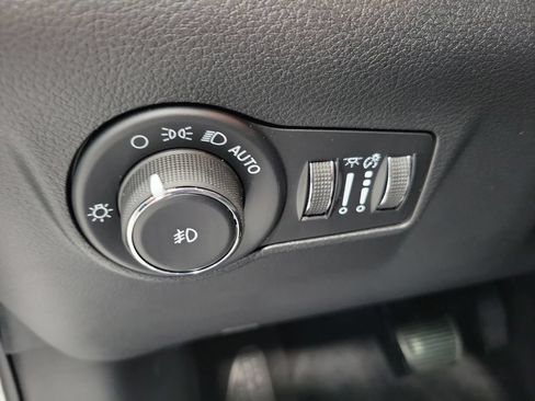 New 2026 Jeep Compass Trailhawk w/ Sun, Sound & Navigation Group AWD/4WD image 13