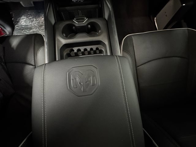 New 2026 RAM 2500 Laramie AWD/4WD image 17