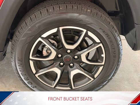 Used 2025 Jeep Compass Trailhawk AWD/4WD image 14