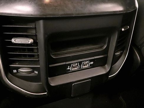 Used 2019 RAM 1500 Big Horn image 32