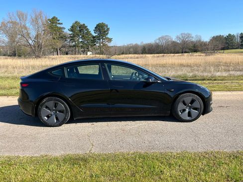 Used 2021 Tesla Model 3 Long Range image 1