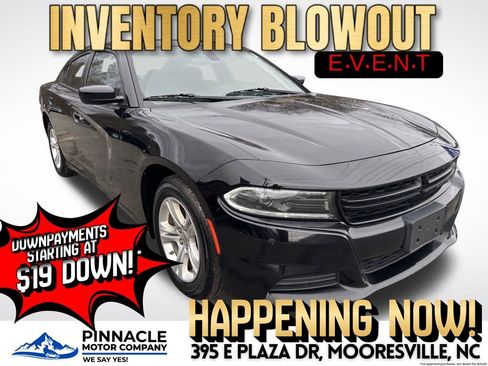 Used 2022 Dodge Charger SXT image 1