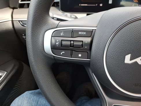New 2026 Kia K5 LXS FWD image 19
