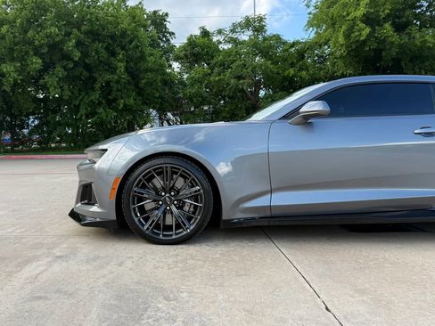 Used 2020 Chevrolet Camaro ZL1 RWD image 22