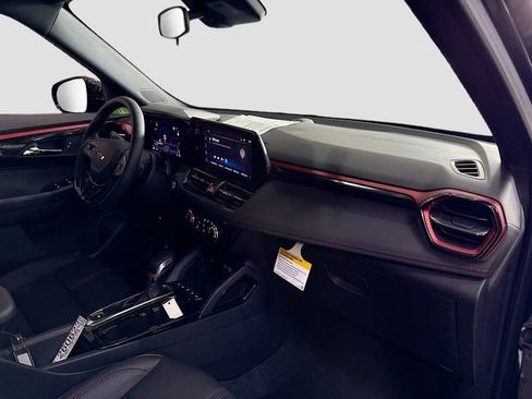 New 2026 Chevrolet TrailBlazer RS w/ Driver Confidence Package FWD image 28