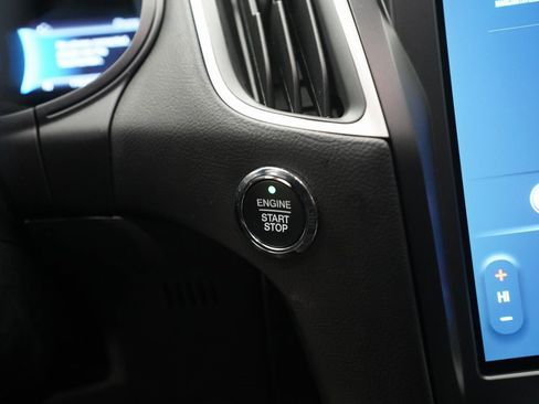 Used 2024 Ford Edge SEL w/ Convenience Package image 31