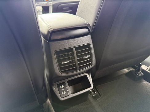 Used 2025 Kia Seltos S image 24