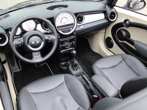 Used 2012 MINI Cooper Convertible image 15