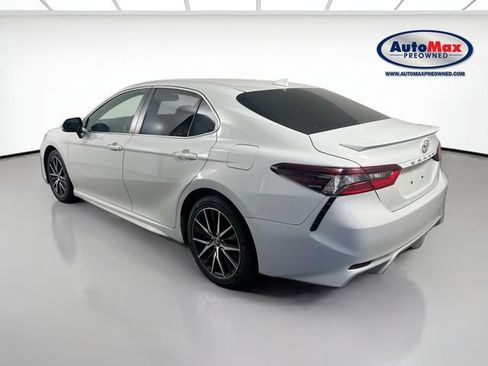 Used 2023 Toyota Camry SE w/ Convenience Package AWD/4WD image 5