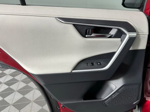 Used 2023 Toyota RAV4 Limited image 49