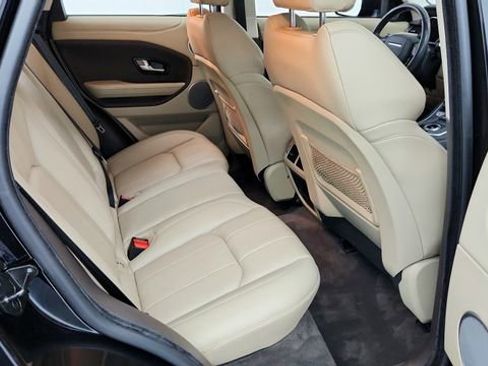 Used 2018 Land Rover Range Rover Evoque SE Premium image 20