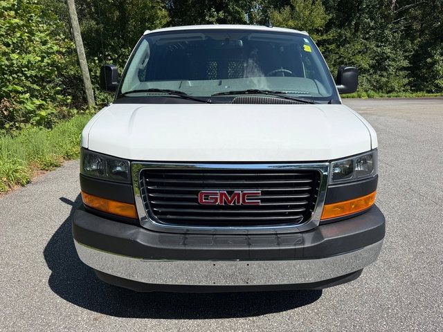 Used 2025 GMC Savana 2500 w/ Driver Convenience Package RWD image 3