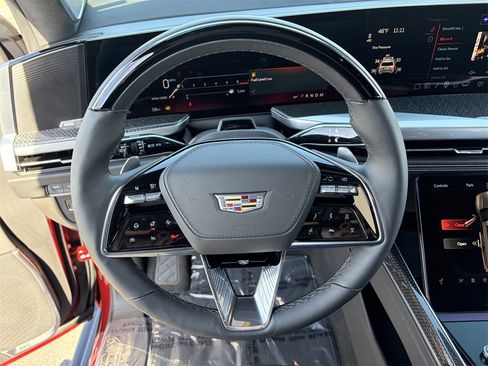 Certified 2025 Cadillac Escalade ESV V image 24