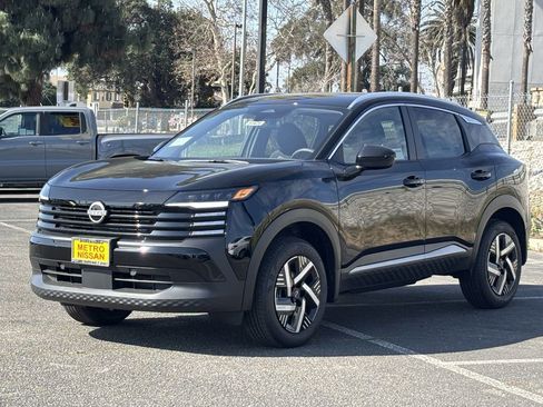 New 2026 Nissan Kicks SV image 5