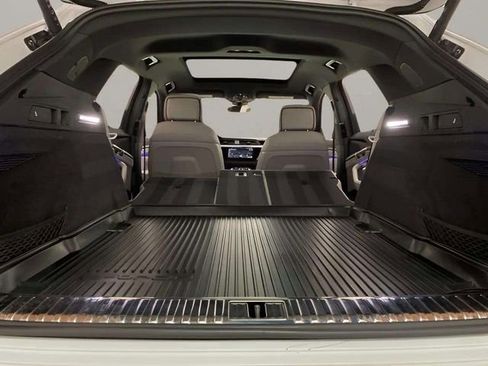 Used 2024 Audi Q8 e-tron Prestige w/ Prestige Package image 87