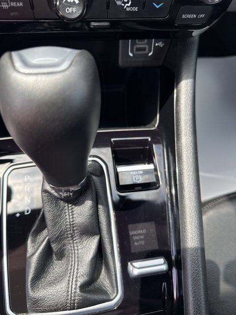 Used 2025 Jeep Compass Limited AWD/4WD image 21