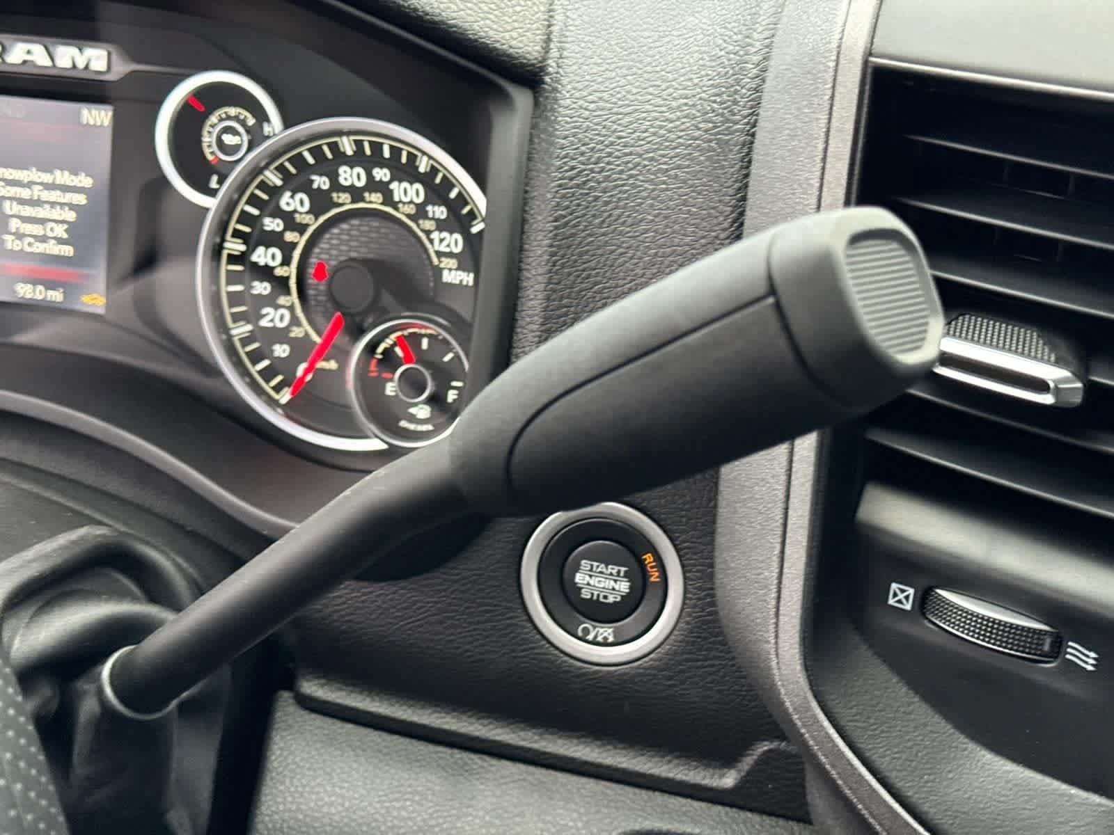 New 2024 RAM 3500 Tradesman AWD/4WD image 21