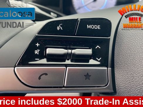 Used 2026 Hyundai Elantra Limited image 17