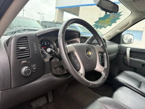 Used 2013 Chevrolet Silverado 1500 LT w/ Interior Plus Package AWD/4WD image 15
