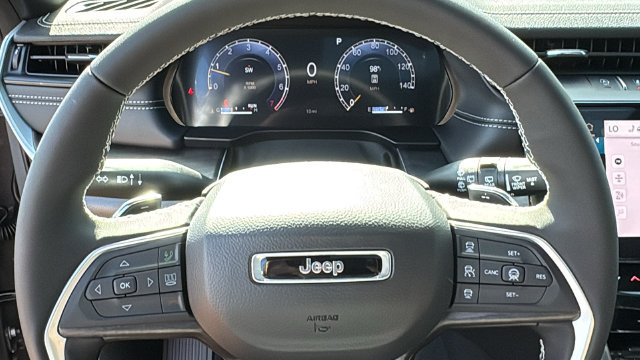 New 2027 Jeep Grand Cherokee Limited AWD/4WD image 12