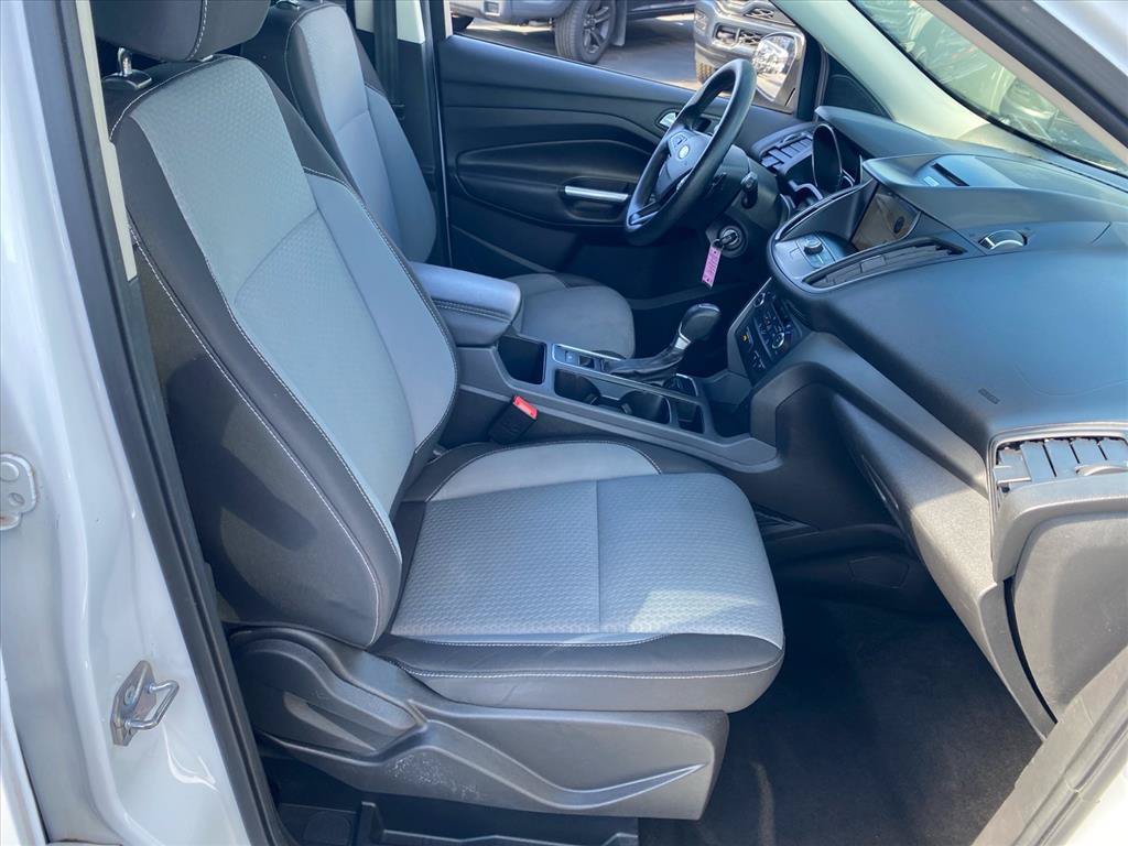 Used 2017 Ford Escape SE w/ Equipment Group 201A AWD/4WD image 25