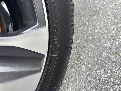 Used 2022 Toyota Highlander XLE image 35