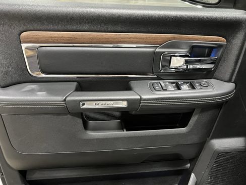 Used 2017 RAM 1500 Laramie w/ Convenience Group image 20