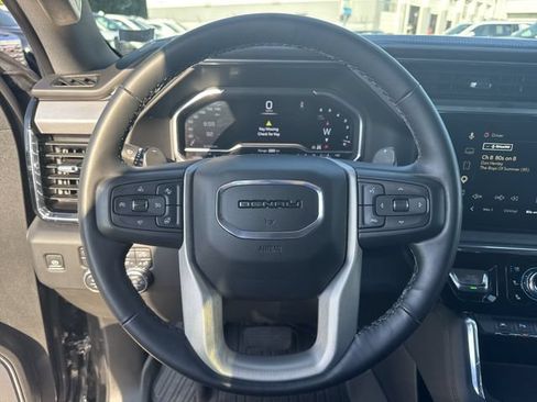 Used 2024 GMC Sierra 1500 Denali w/ Denali Reserve Package AWD/4WD image 11