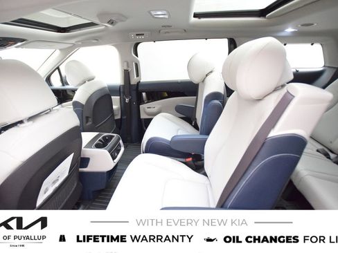 New 2025 Kia Carnival SX Prestige image 12