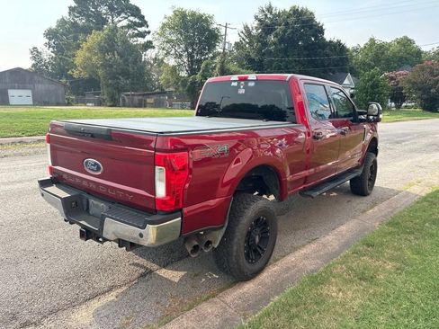 Used 2017 Ford F350 XLT w/ XLT Premium Package AWD/4WD image 7