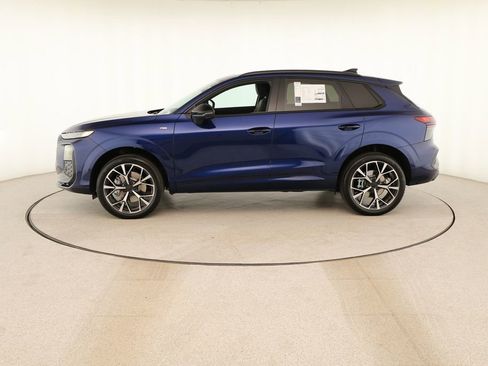 New 2026 Audi Q3 quattro 2.0T AWD/4WD image 2