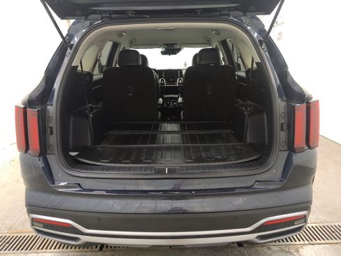 Used 2021 Kia Sorento S FWD image 29