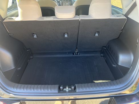Used 2020 Kia Soul LX image 10