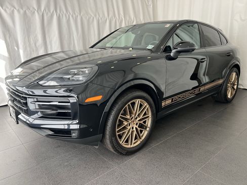 Certified 2025 Porsche Cayenne Coupe image 1